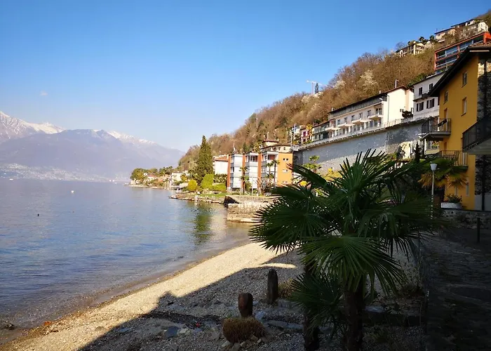 1 Mit Seesicht Und Pool Apartament Gambarogno