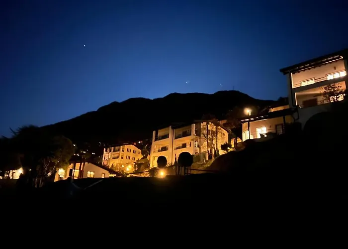 1 Mit Seesicht Und Pool